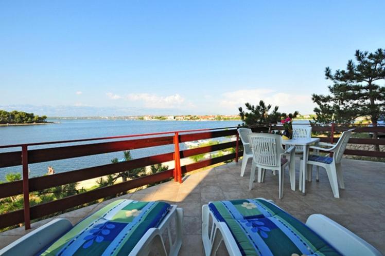 Seaside Apartments With A Swimming Pool Nin, Zadar - 6153 外观 照片